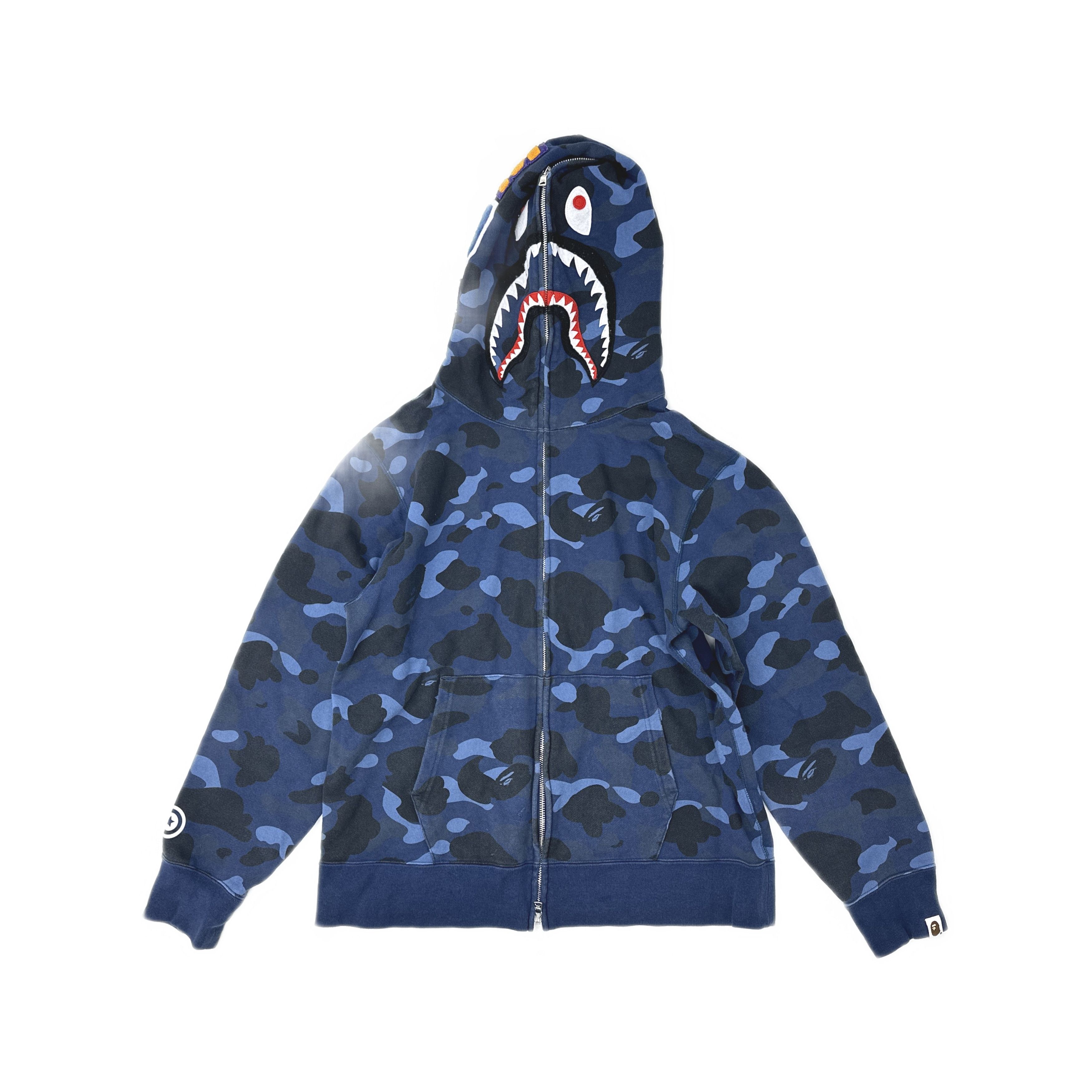 Bape A BATHING APE Blue Camo Shark Hoodie Size L Size US L / EU 52-54 / 3 - 1 Thumbnail