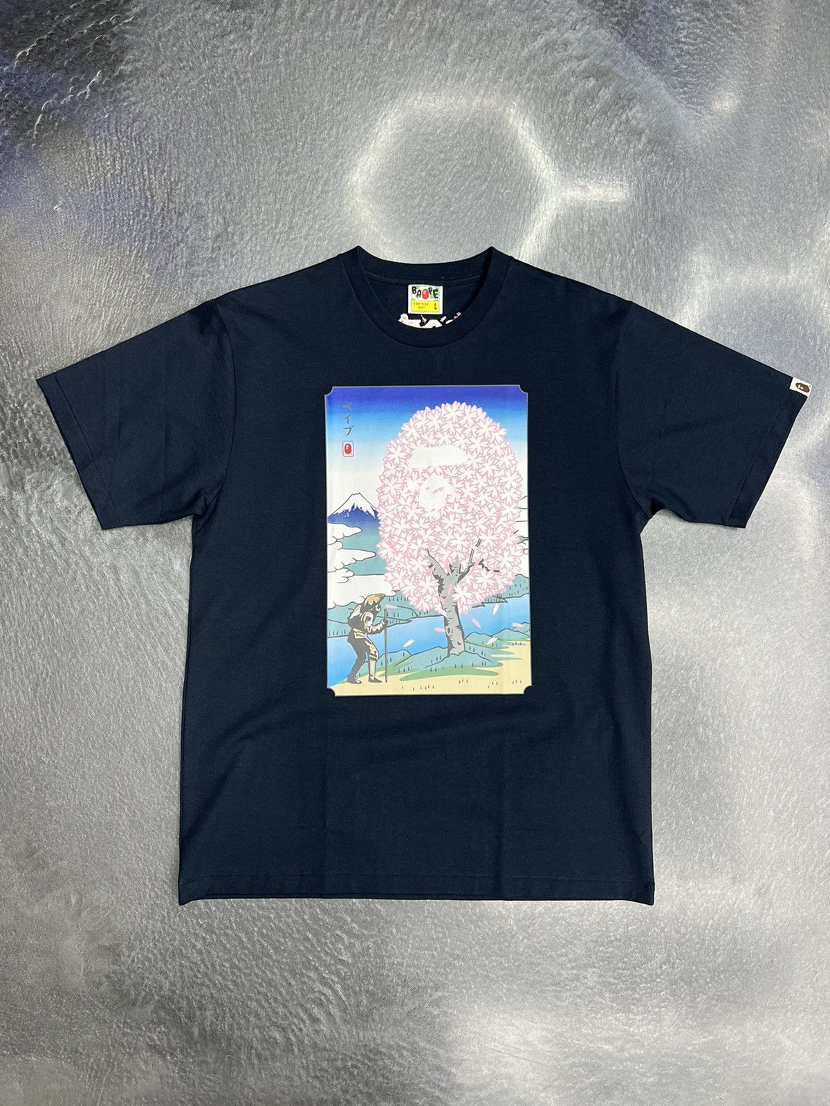 Bape Bape Japan Sakura T-Shirt Size US L / EU 52-54 / 3 - 1 Thumbnail