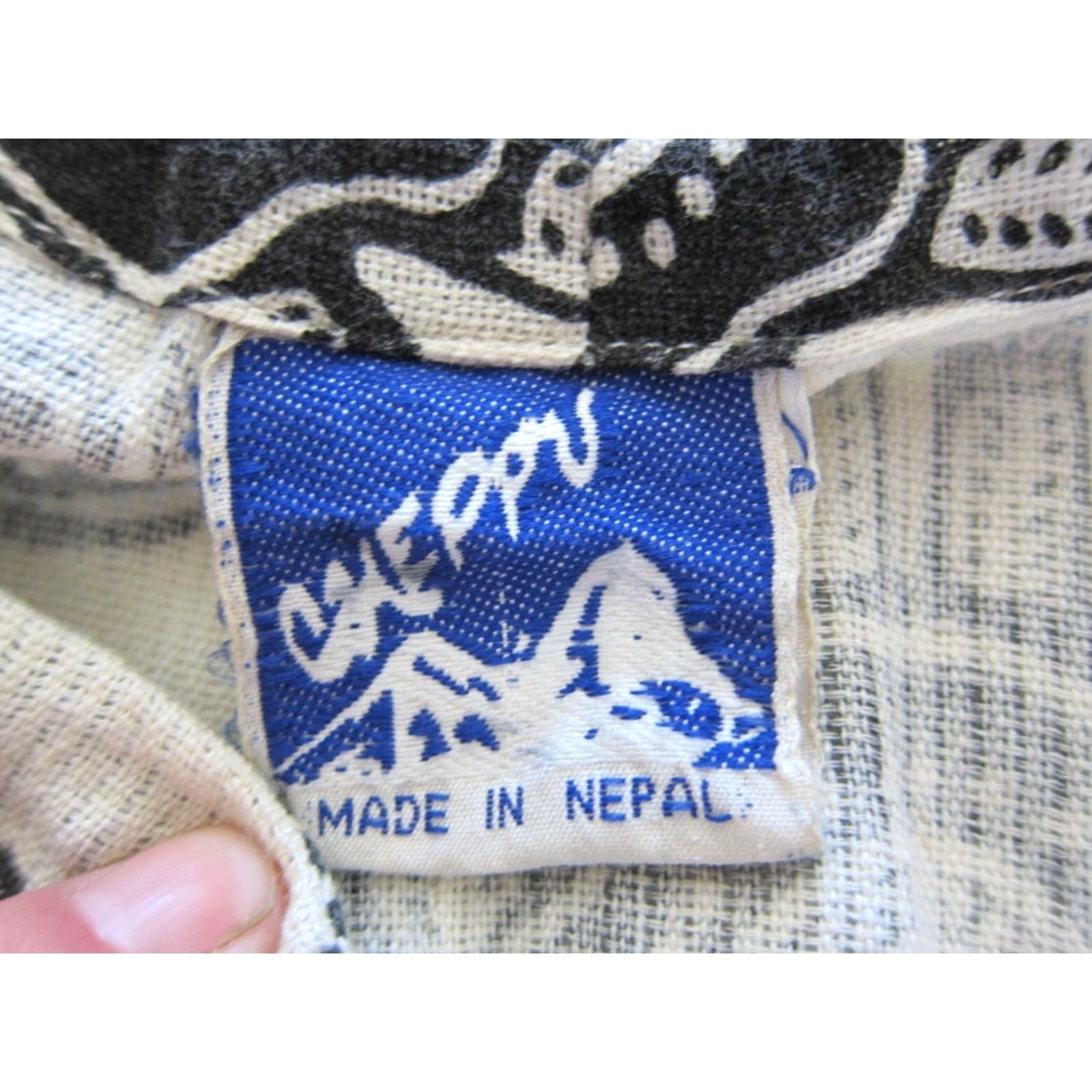 Vintage VINTAGE Cheppu Nepal 100% Cotton Black Ivory Hand Pocket Drawstring Short Men L Size US 33 - 3 Thumbnail