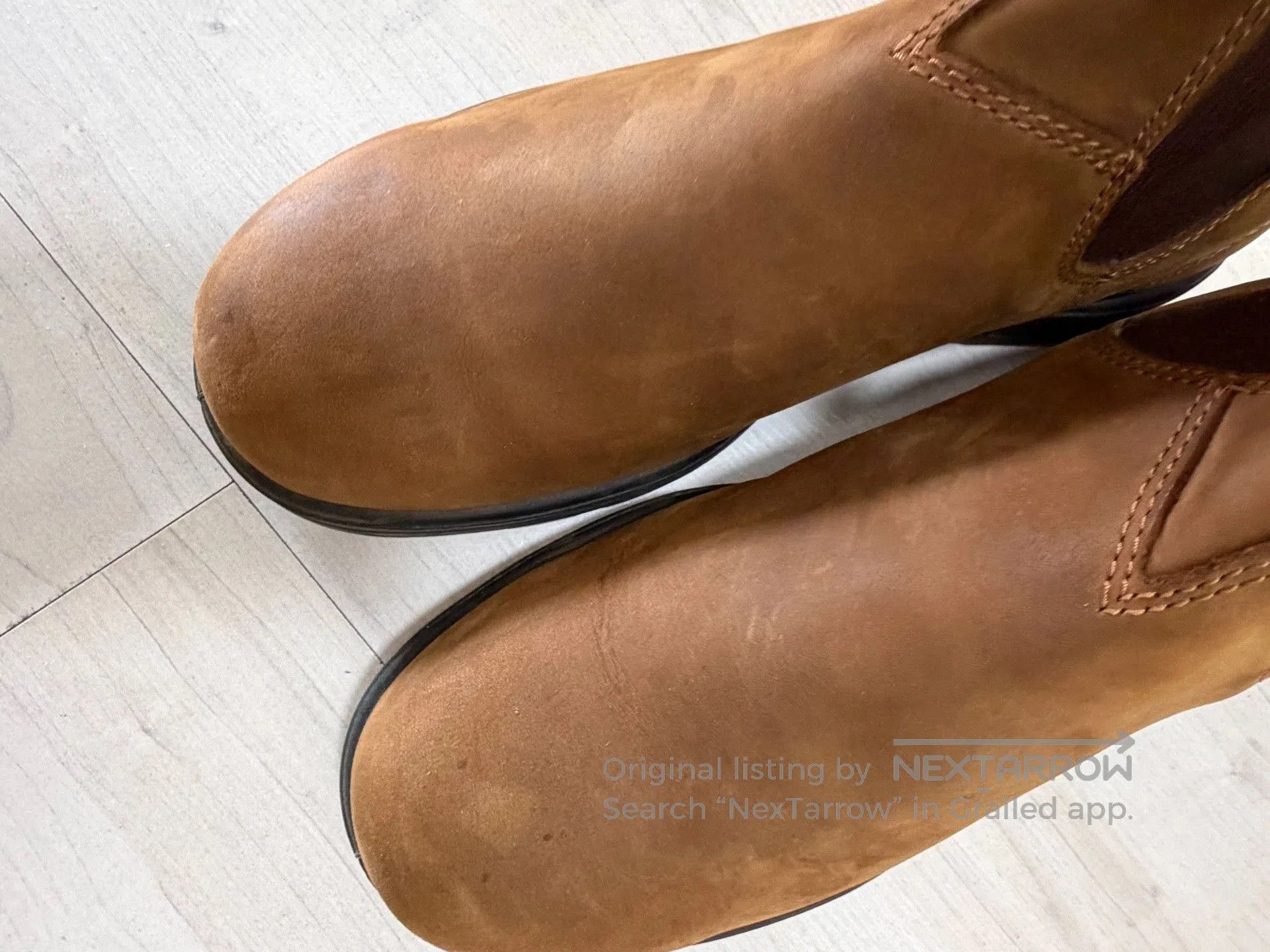 Blundstone Blundstone Men's Classic Yellow Chelsea Boots. Size US 9 / EU 42 - 8 Thumbnail