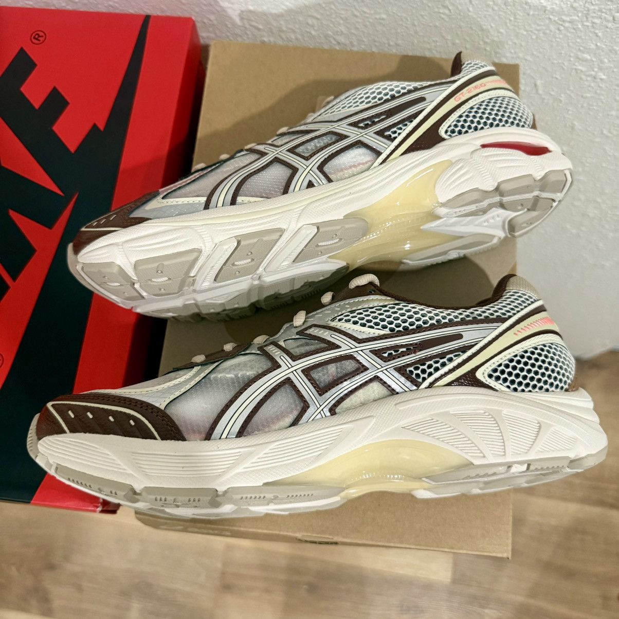 Asics Asics Above the Clouds GT-2160 (Chocolate Brown) Size US 9 / EU 42 - 5 Thumbnail