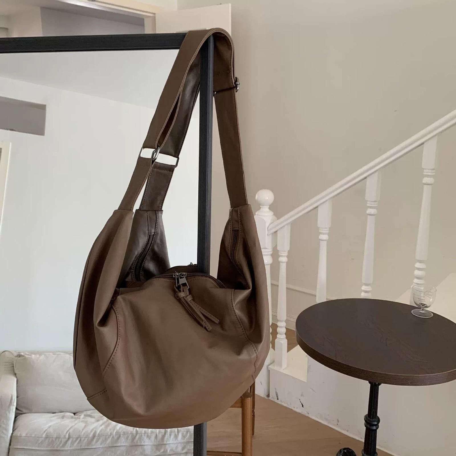 Leather Brown Leather Crossbody Bag, Casual Shoulder Bag Size ONE SIZE - 11 Thumbnail