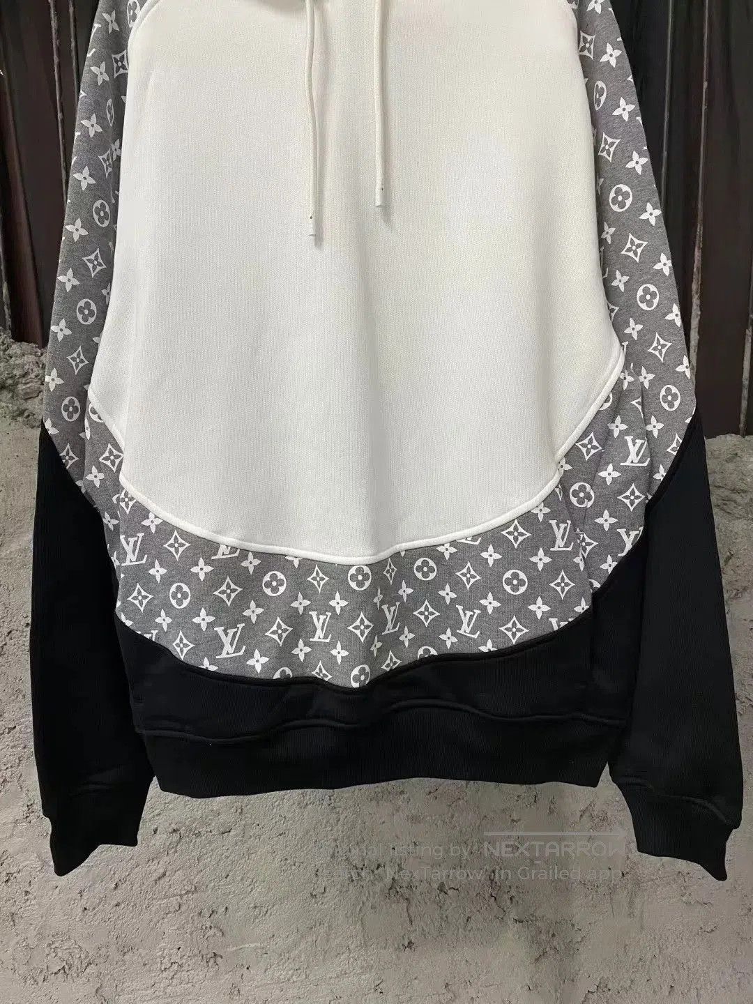 Louis Vuitton Louis Vuitton Black White Monogram Hoodie. Size US M / EU 48-50 / 2 - 4 Thumbnail