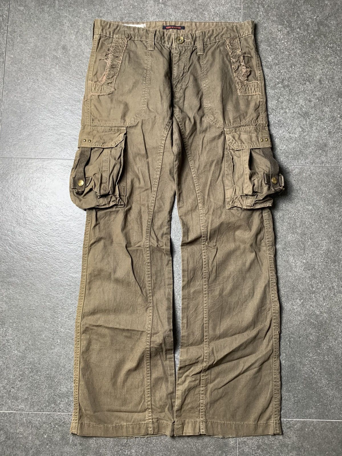 Japanese Brand 2000s Surplus Gas Mask 3D Pocket Flared Cargo Pants Size US 31 - 2 Thumbnail