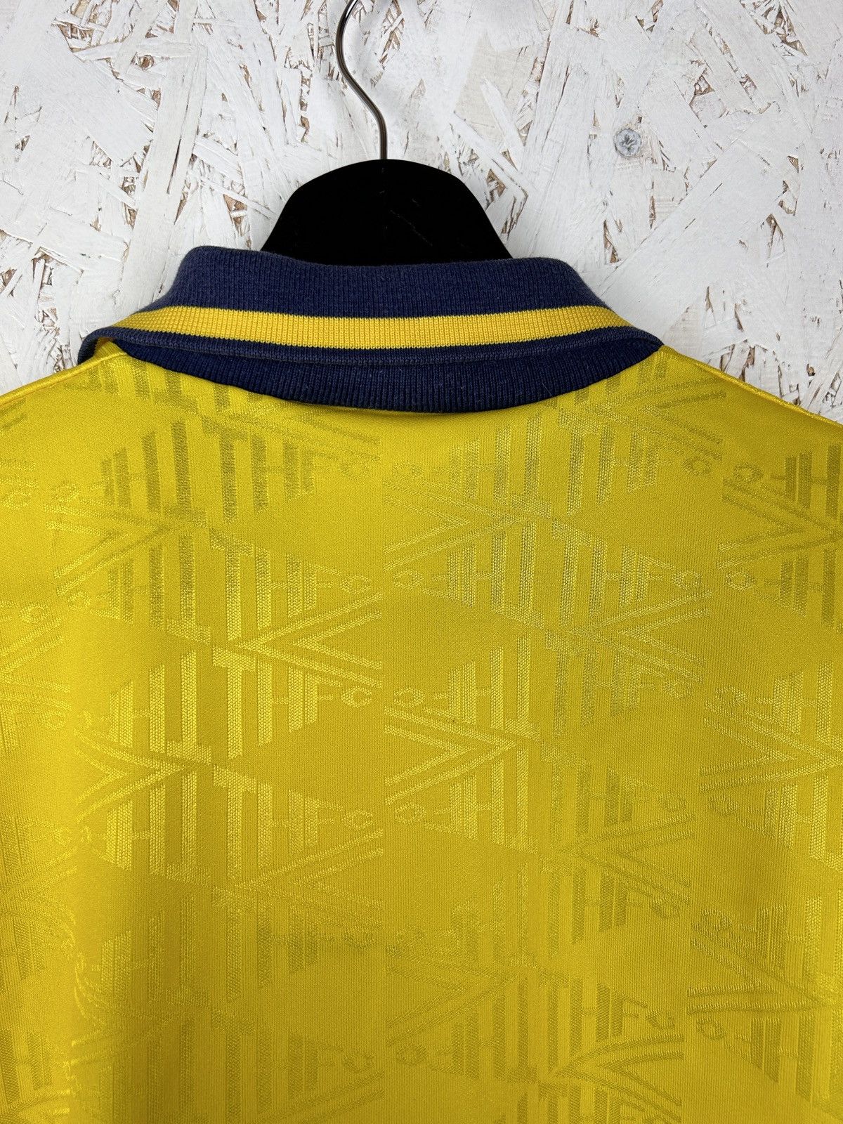 Umbro 90s Vintage Umbro Tottenham 1991/92/93 Away Soccer Jersey Size US XL / EU 56 / 4 - 7 Thumbnail