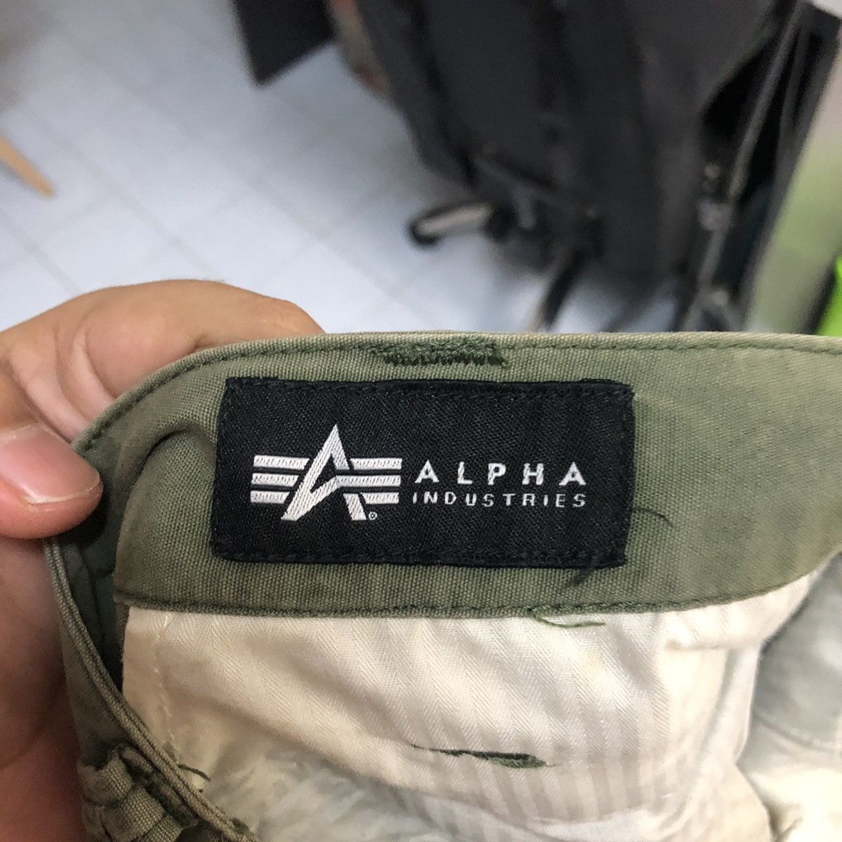 Alpha Industries × Japanese Brand DL Alpha Industries Green Cargo Multipocket Pants #C1231 Size US 31 - 21 Thumbnail