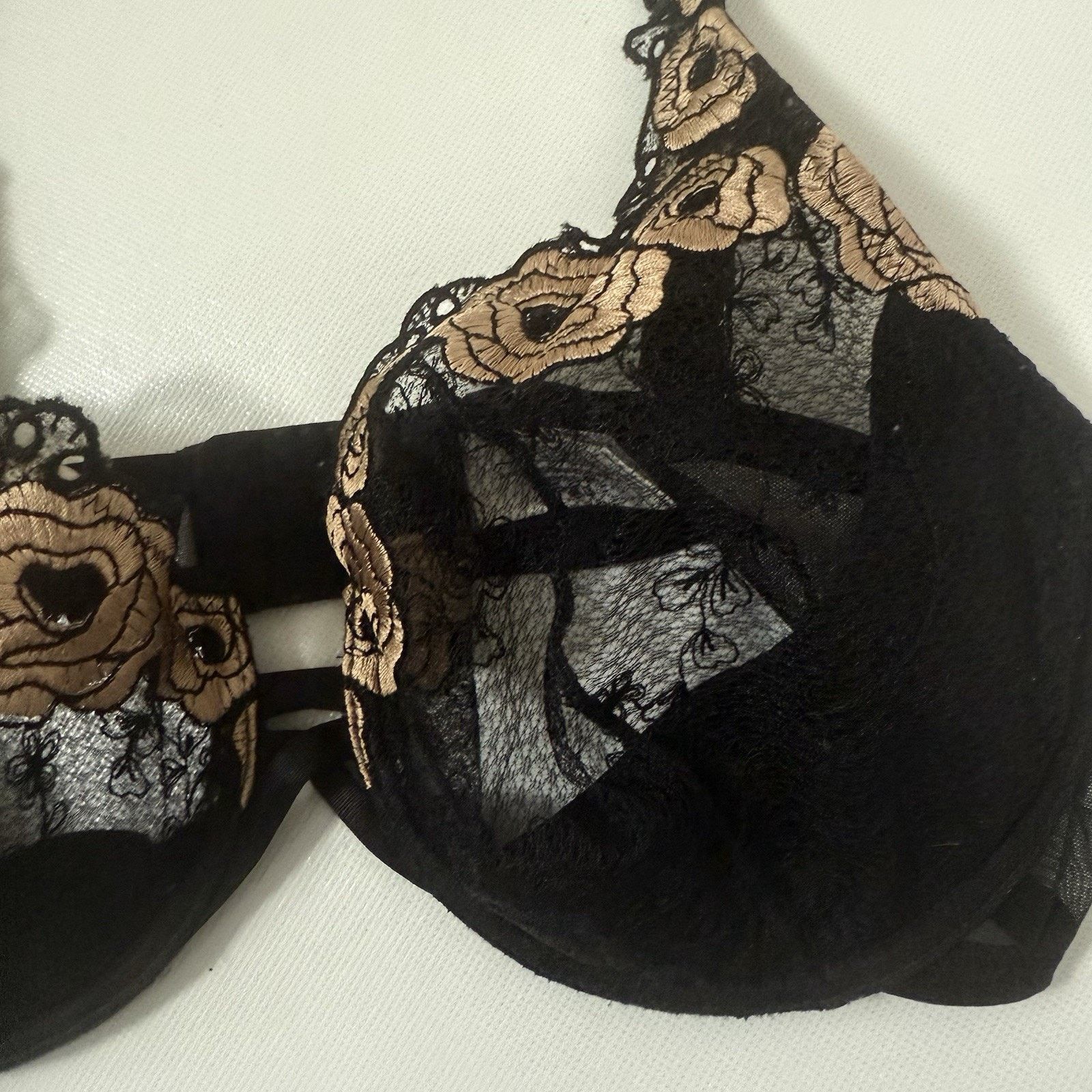 Other Wacoal Retro 34DD Bra Black Sheer Floral Underwire Sexy Size ONE SIZE - 3 Thumbnail