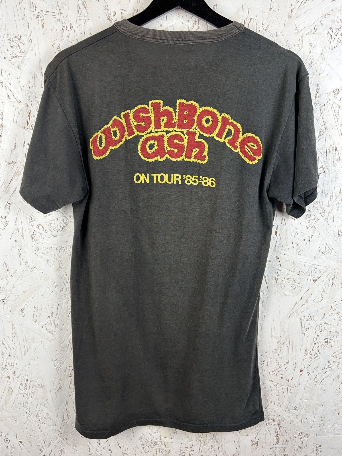 Band Tees 80s Vintage Wishbone Ash Raw To The Bone 1985/86 Tour Tee Size US L / EU 52-54 / 3 - 5 Thumbnail