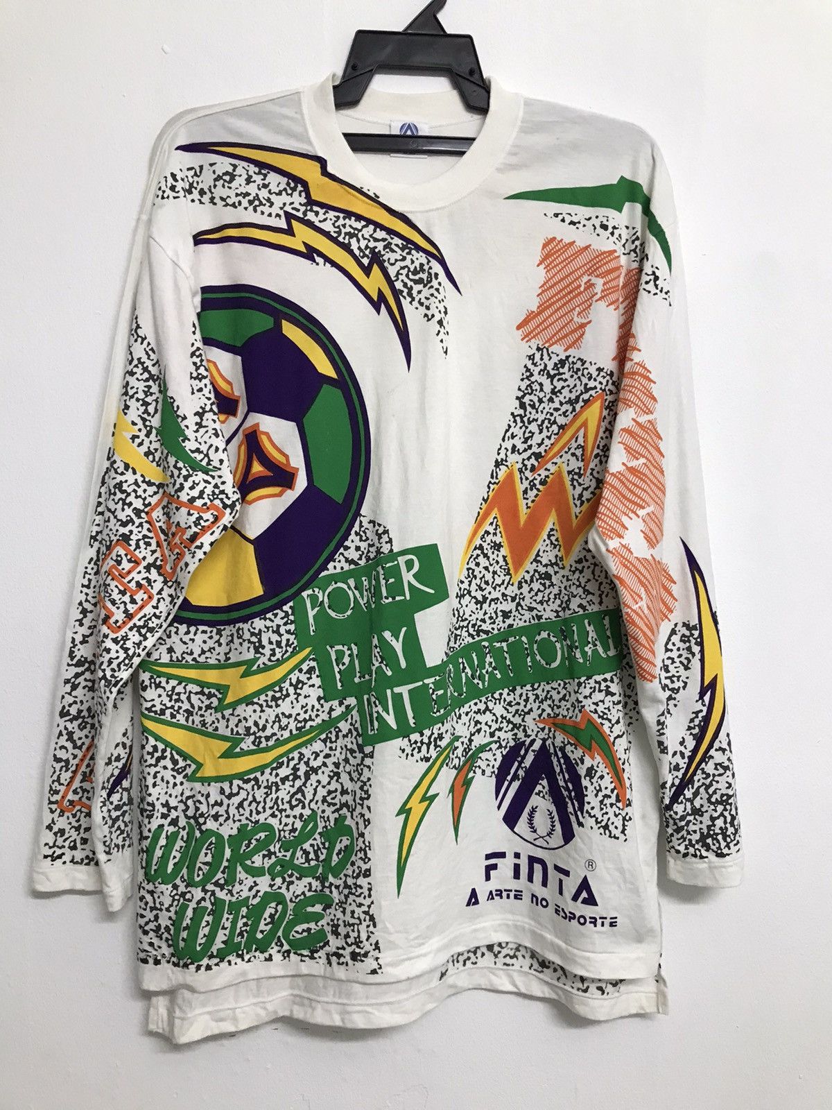 Vintage Vintage Finta World wide Brazil T-Shirt Size US L / EU 52-54 / 3 - 7 Thumbnail
