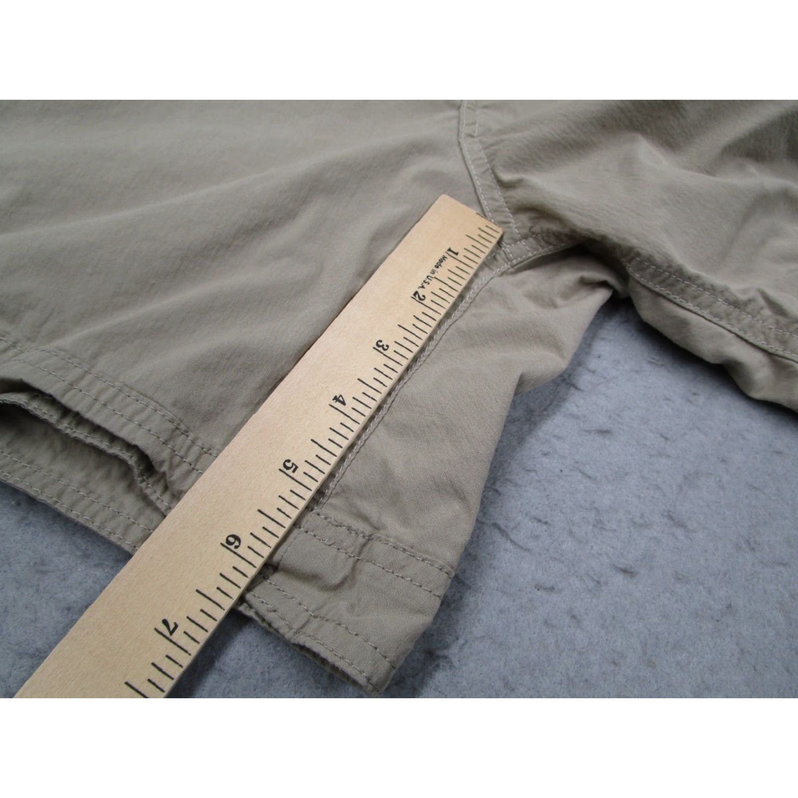 Vintage Kuhl Shorts Women 12 Beige KONTRA 6" Casual Workwear Camp Hike Khaki Travel Women Size 34" / US 12 / IT 48 - 4 Thumbnail