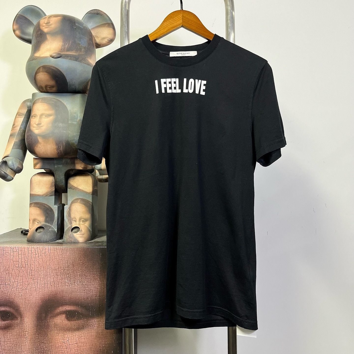 Givenchy Givenchy I Feel Love Printed T-Shirt Size S Size US S / EU 44-46 / 1 - 1 Thumbnail