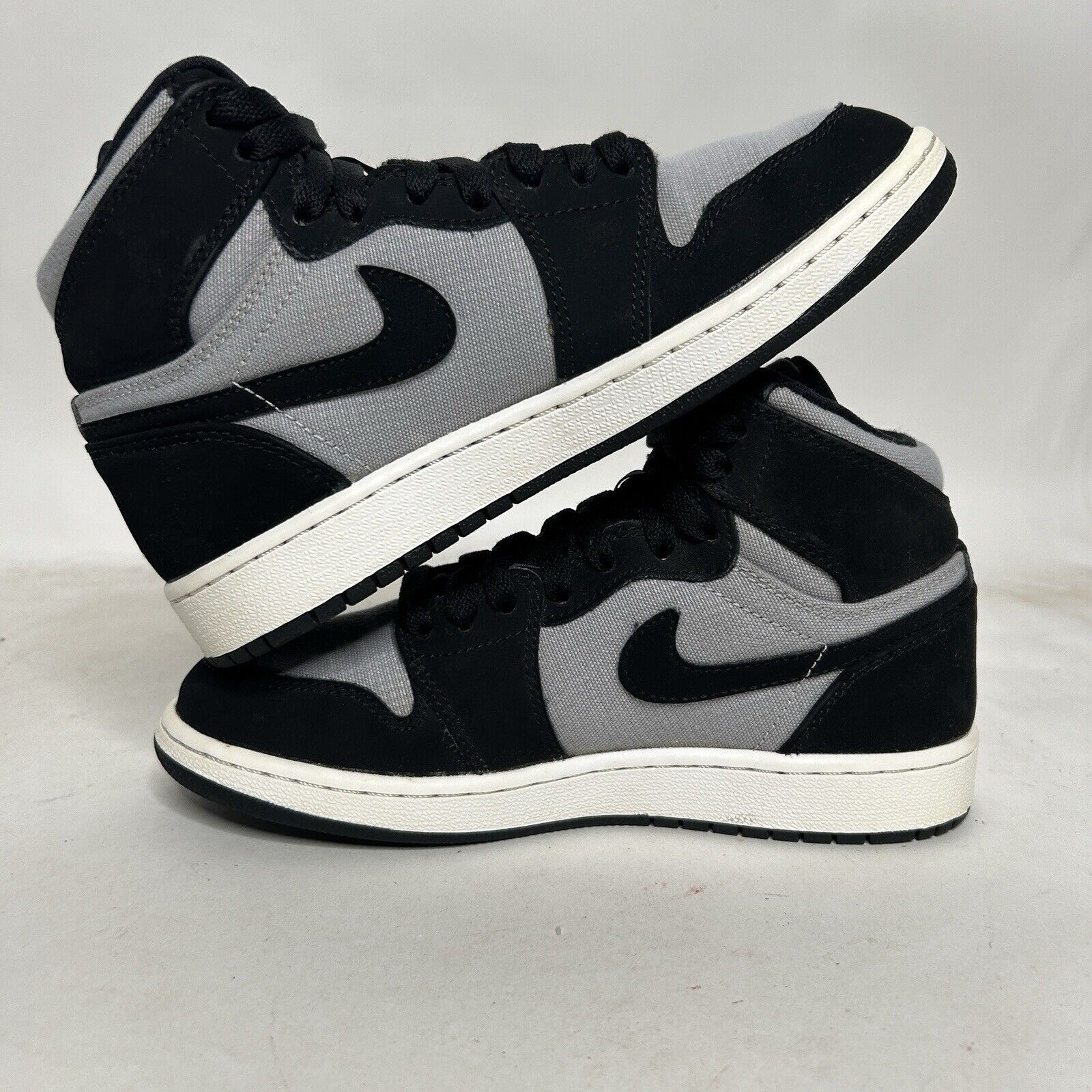 Nike Nike Air Jordan 1 Retro High GS “Wolf Grey” 2024 Size US 5.5 / IT 35.5 - 3 Thumbnail