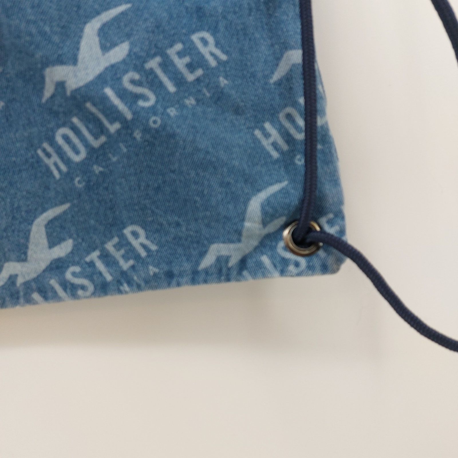 Hollister Hollister Logo Denim Back pack Y2k Style Drawstring Jean Bag Size ONE SIZE - 11 Thumbnail