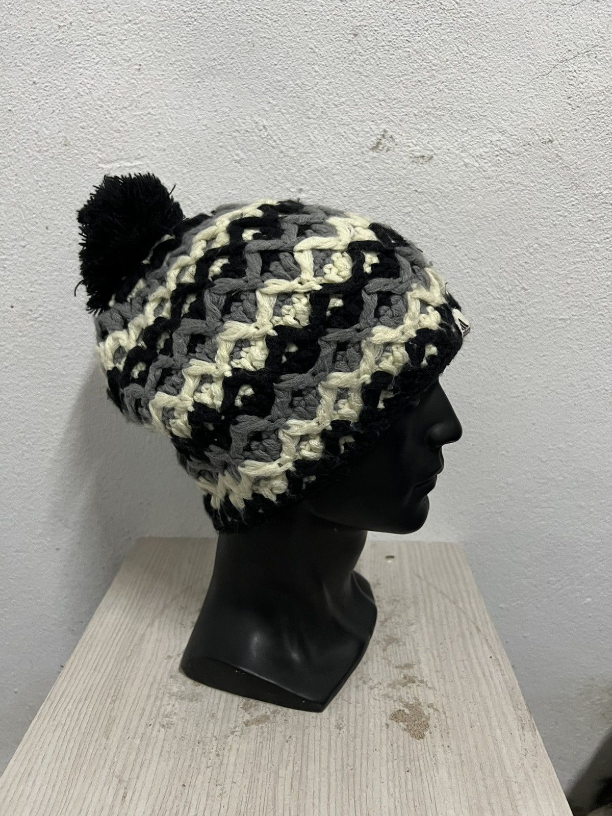 Adidas Vintage Adidas Knit Beanie Hat Size ONE SIZE - 4 Thumbnail