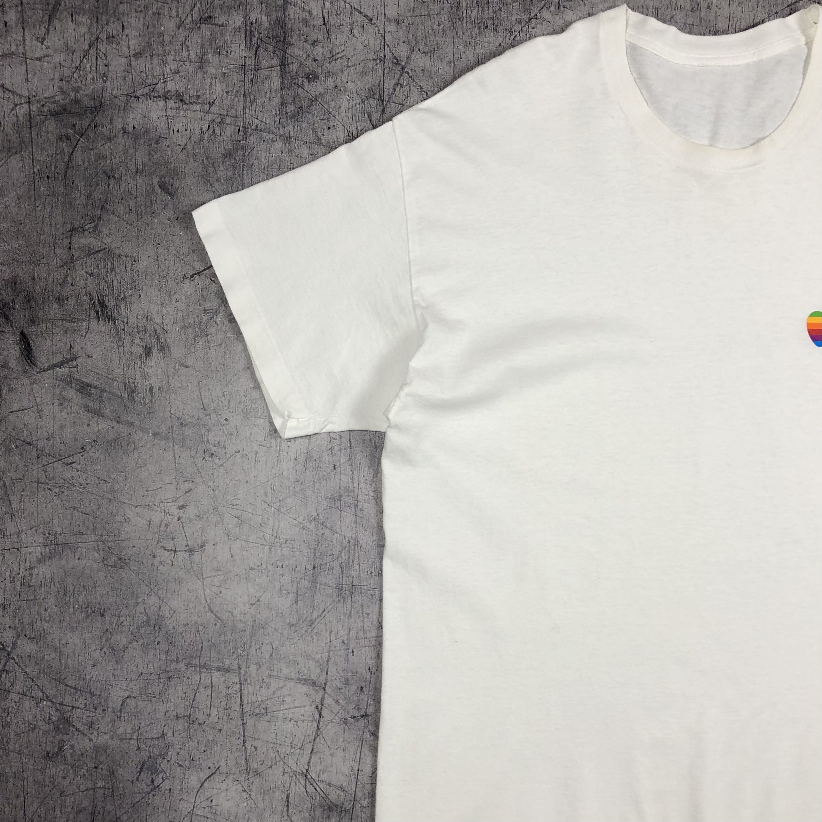 Apple 90s Apple Macintosh Rainbow Single Stitch Vintage Tee retro Size US XL / EU 56 / 4 - 8 Thumbnail