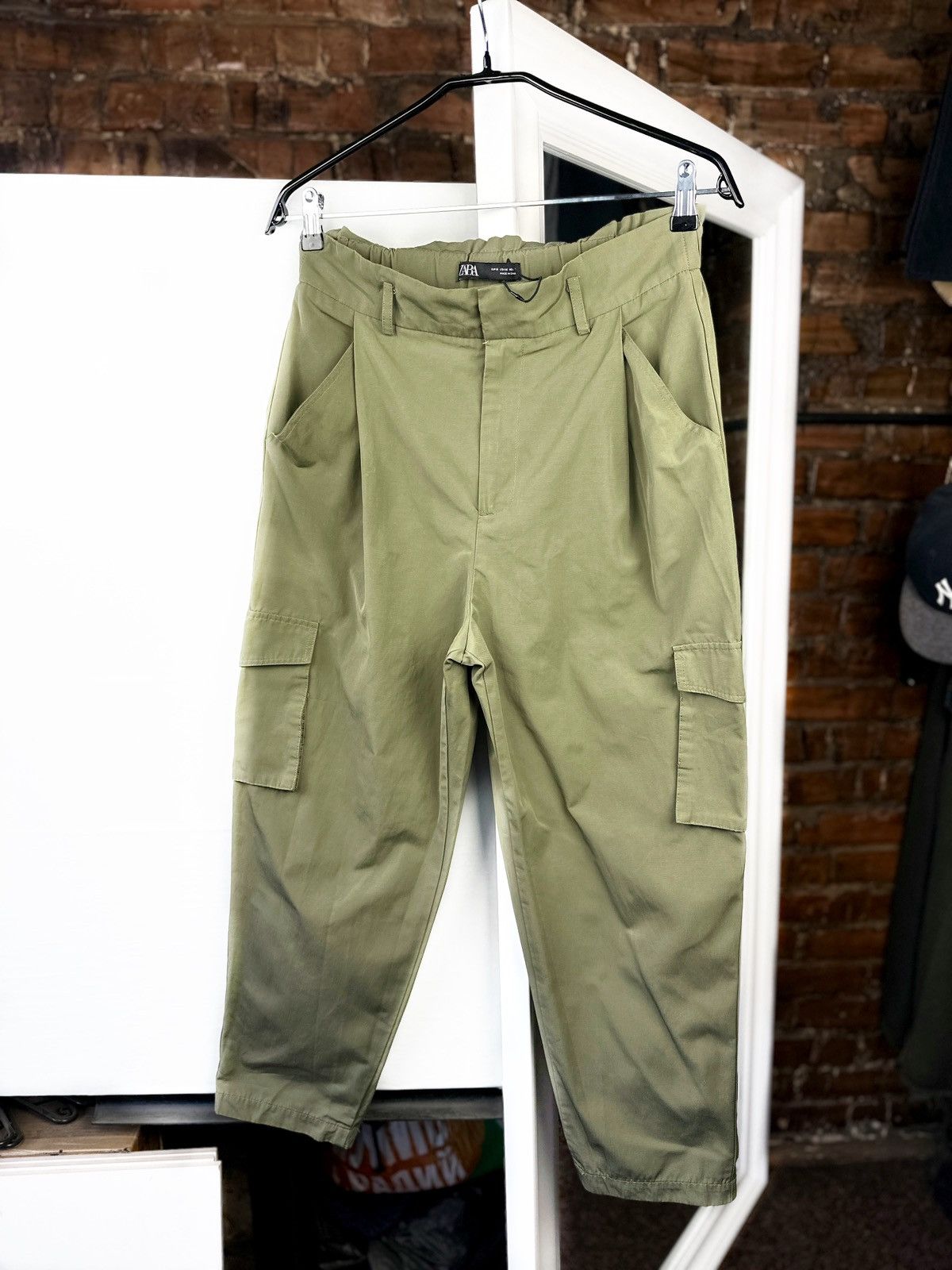 Zara NEW Women’s ZARA Cargo Pants Khaki Size: M Size 30" / US 8 / IT 44 - 1 Thumbnail