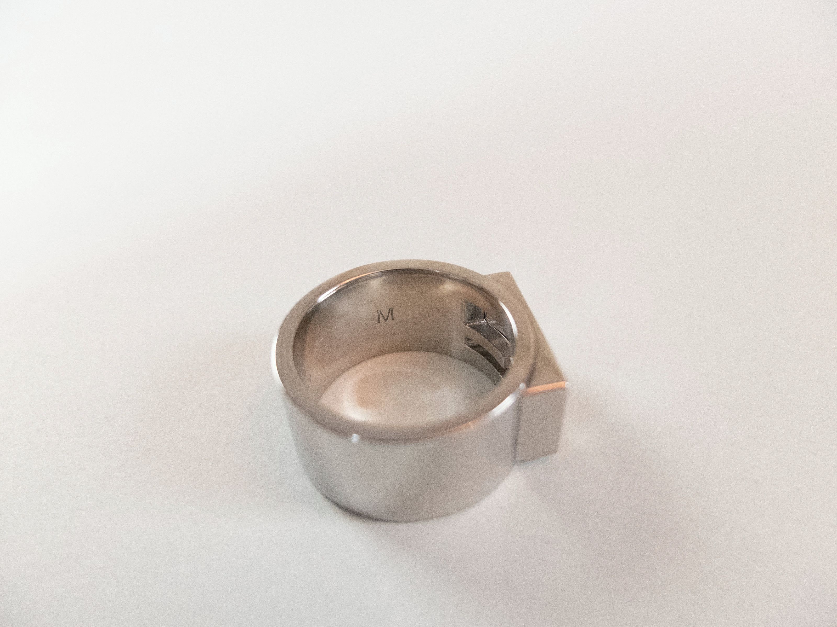 Fendi FENDI Baguette marbled silver tone metal FF ring authentic Size ONE SIZE - 8 Thumbnail