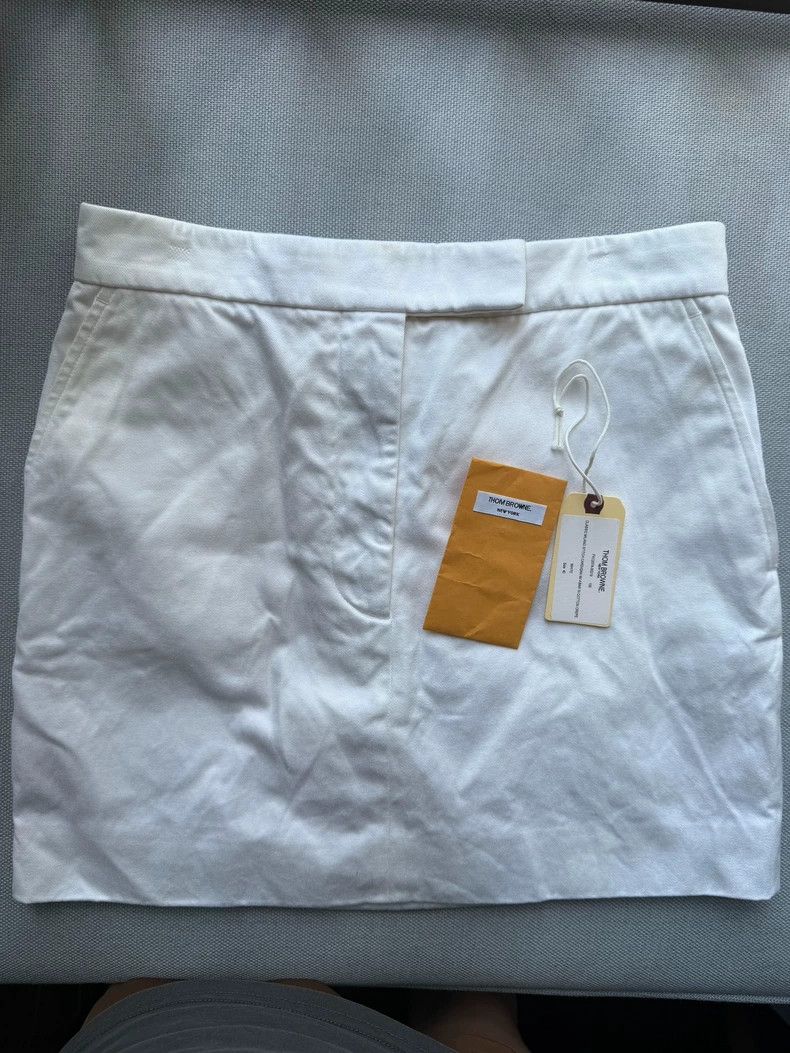 Thom Browne Thom Browne White half-length skirt Size 26" / US 2 / IT 38 - 1 Thumbnail