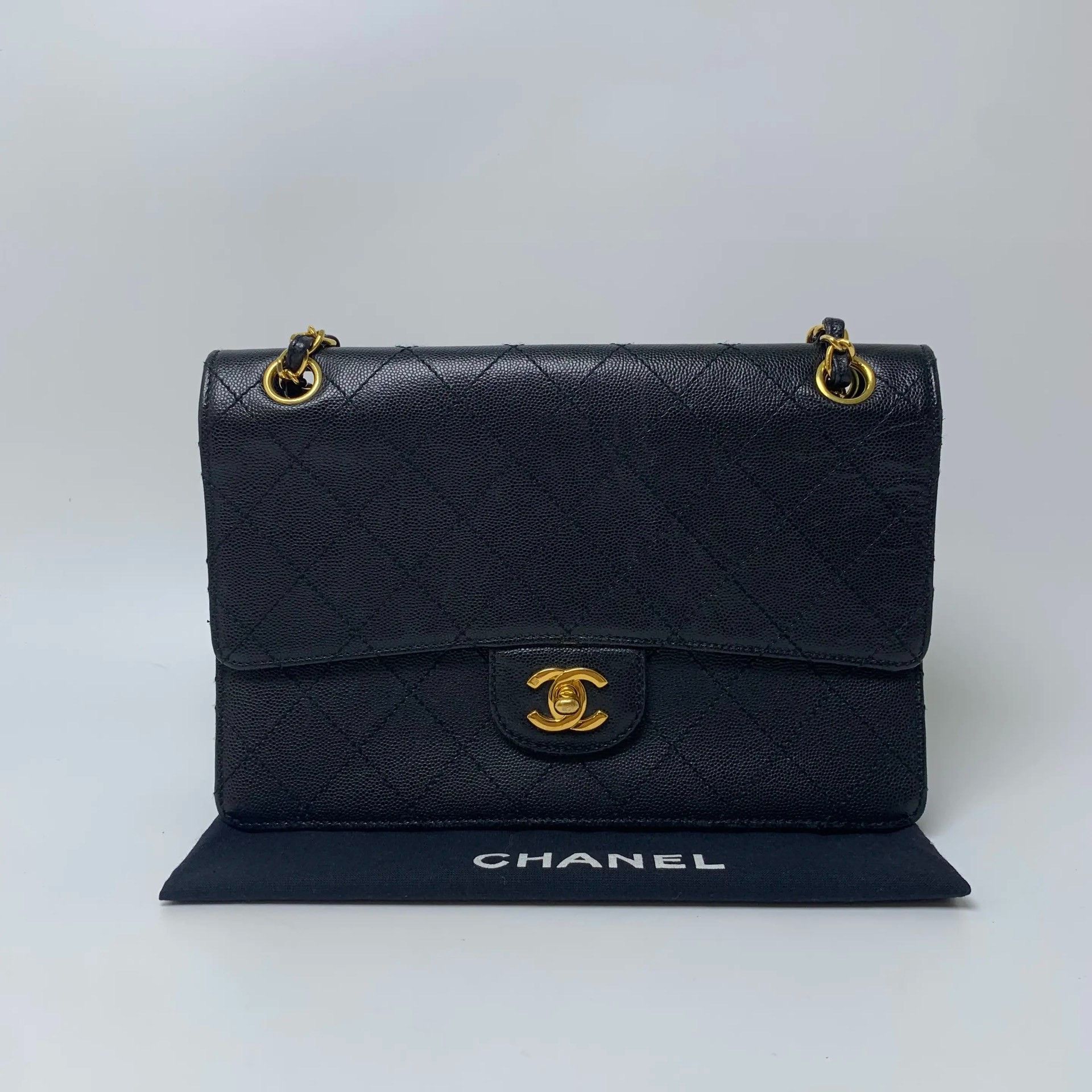 Chanel Pre-loved Bag Very good condition Size ONE SIZE - 1 Thumbnail