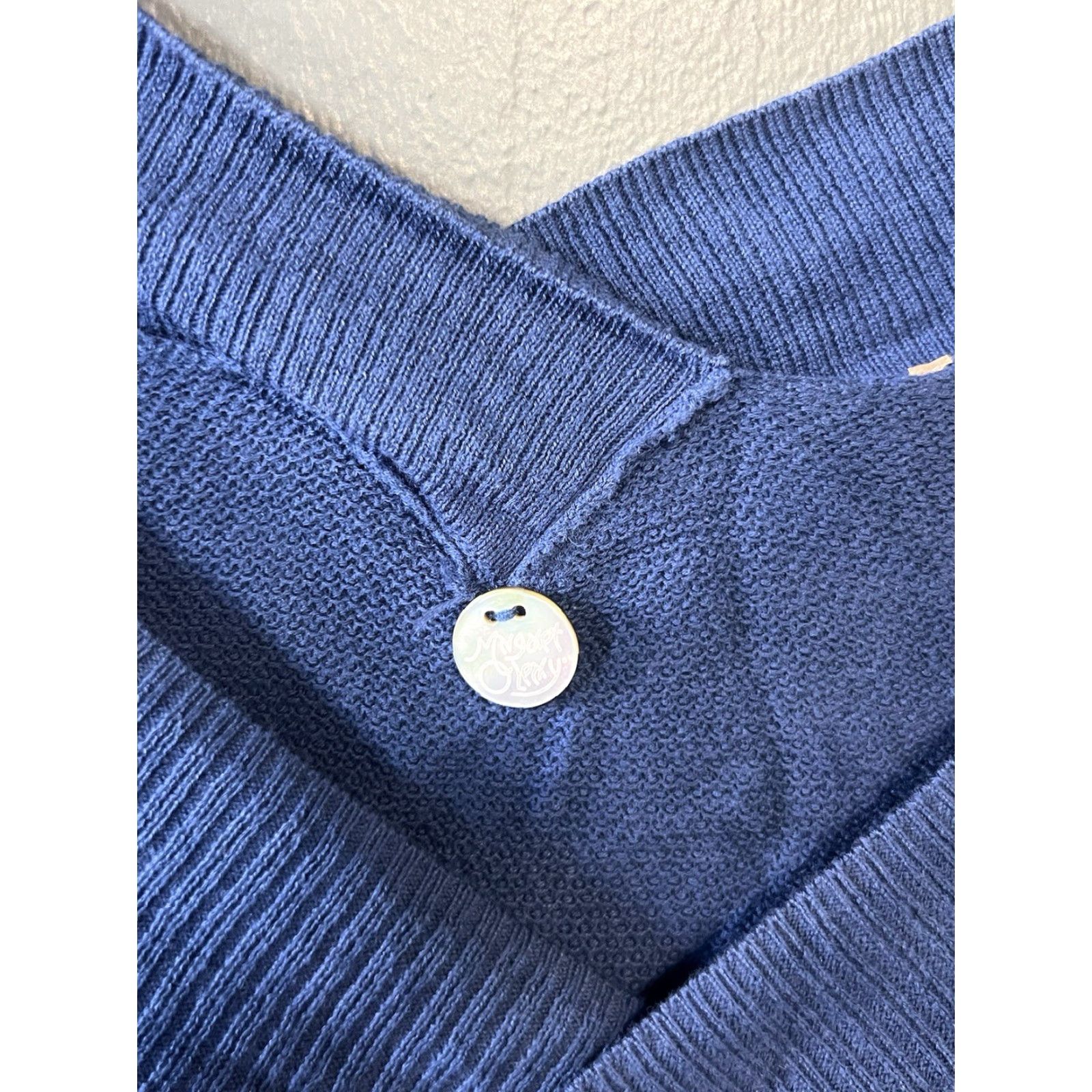 Vintage Margaret O'Leary Womens Blue Long Sleeve Pullover Sweatshirt V-Neck L Pullover Sweatshirt Women Blue V-Neck Long Sleeve Size L Size L / US 10 / IT 46 - 3 Thumbnail