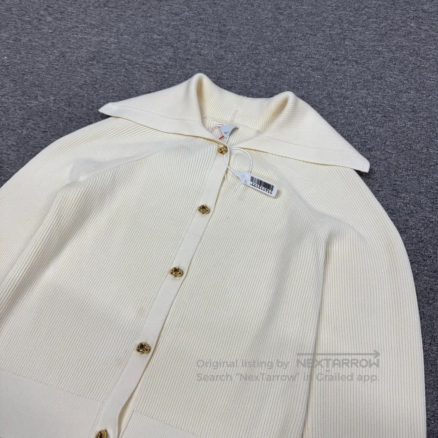 Bottega Veneta Bottega Veneta cream color Large collar with gold buttons; Size US M / EU 48-50 / 2 - 3 Thumbnail
