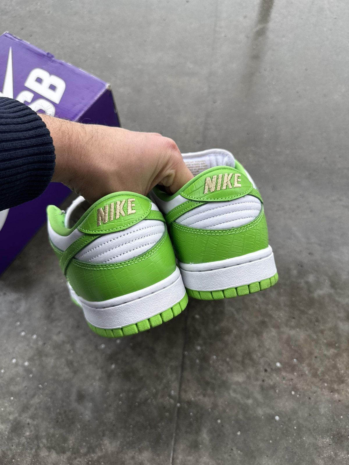 Nike Dunk Sb x Supreme Streetwear Sneakers Stars mean green