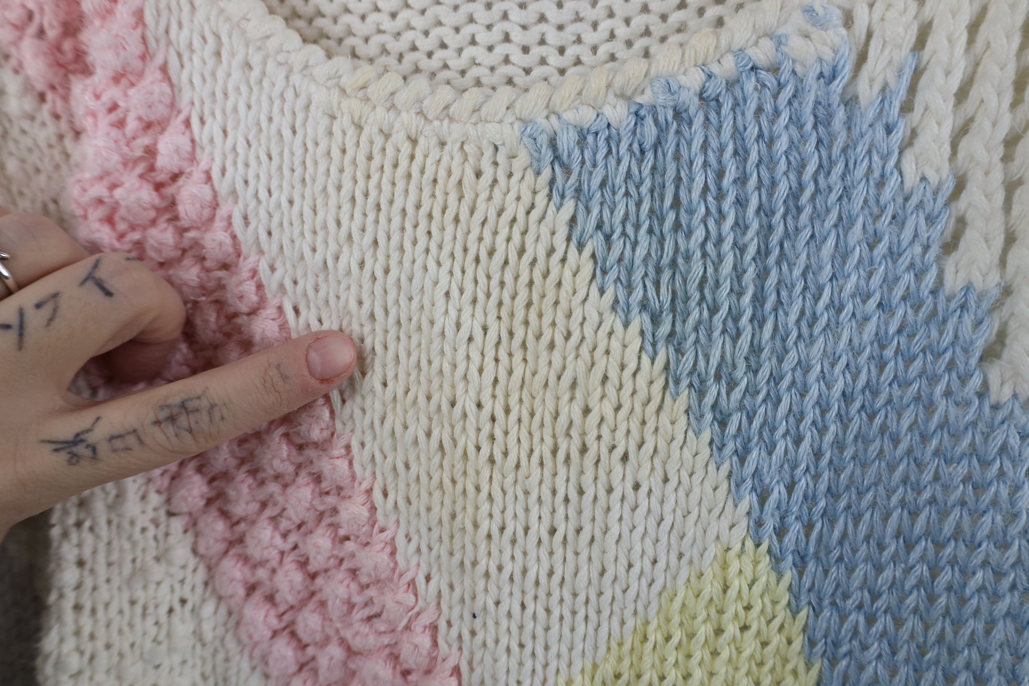 Vintage Vintage 80s Mid Mod Pastel Textured Knit Sweater Vest Size M / US 6-8 / IT 42-44 - 8 Thumbnail
