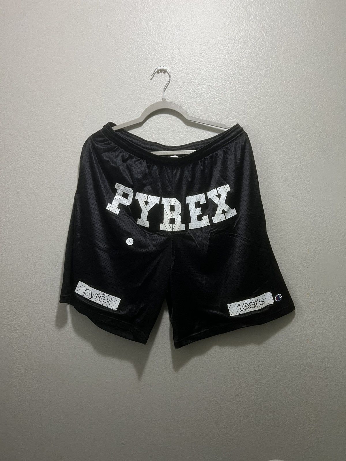 image of Denim Tears x Pyrex Vision Pyrex X Denim Tear Shorts in Black, Men's (Size 34)