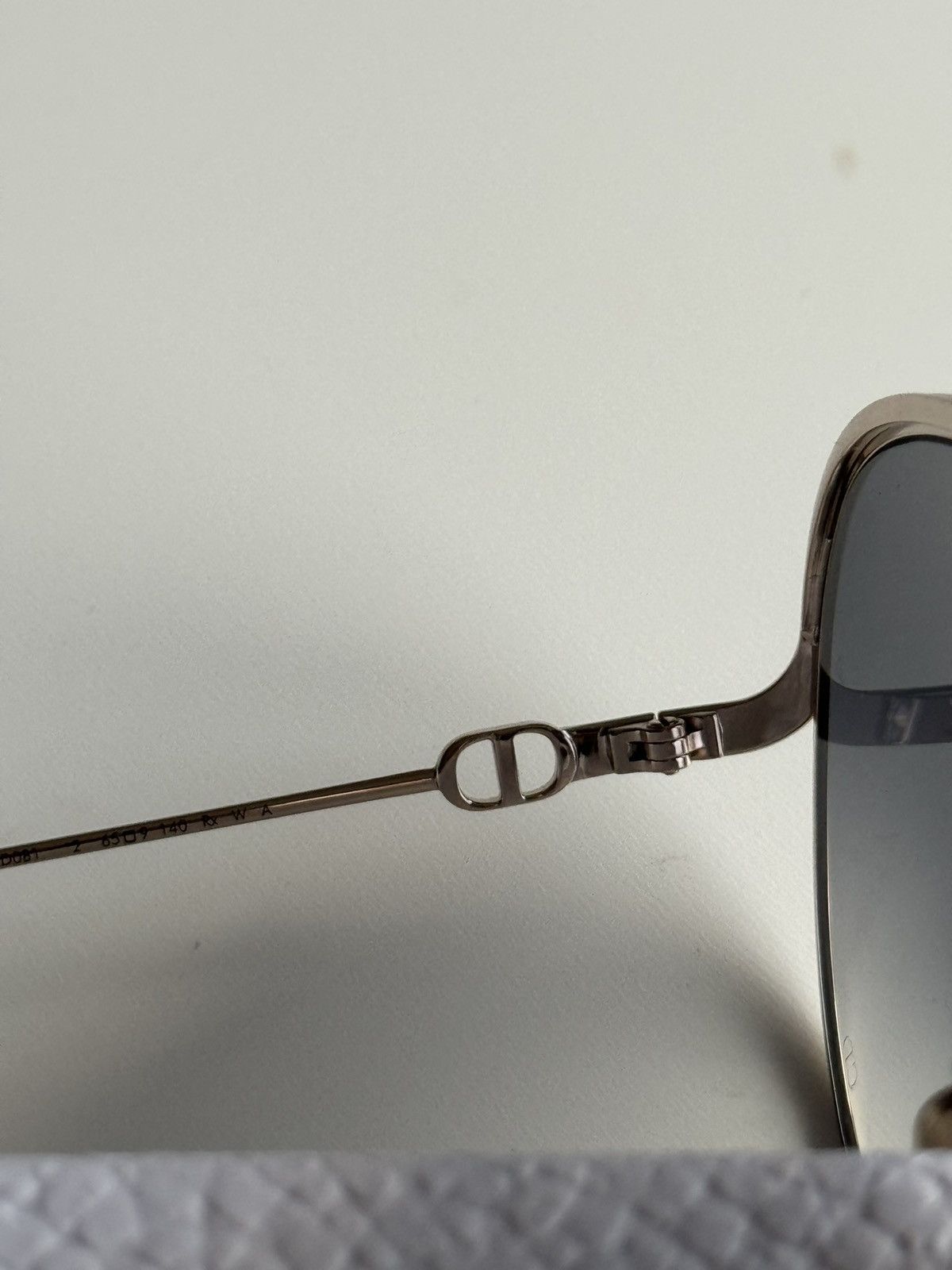 Dior Christian Dior Sunglasses Size ONE SIZE - 9 Thumbnail