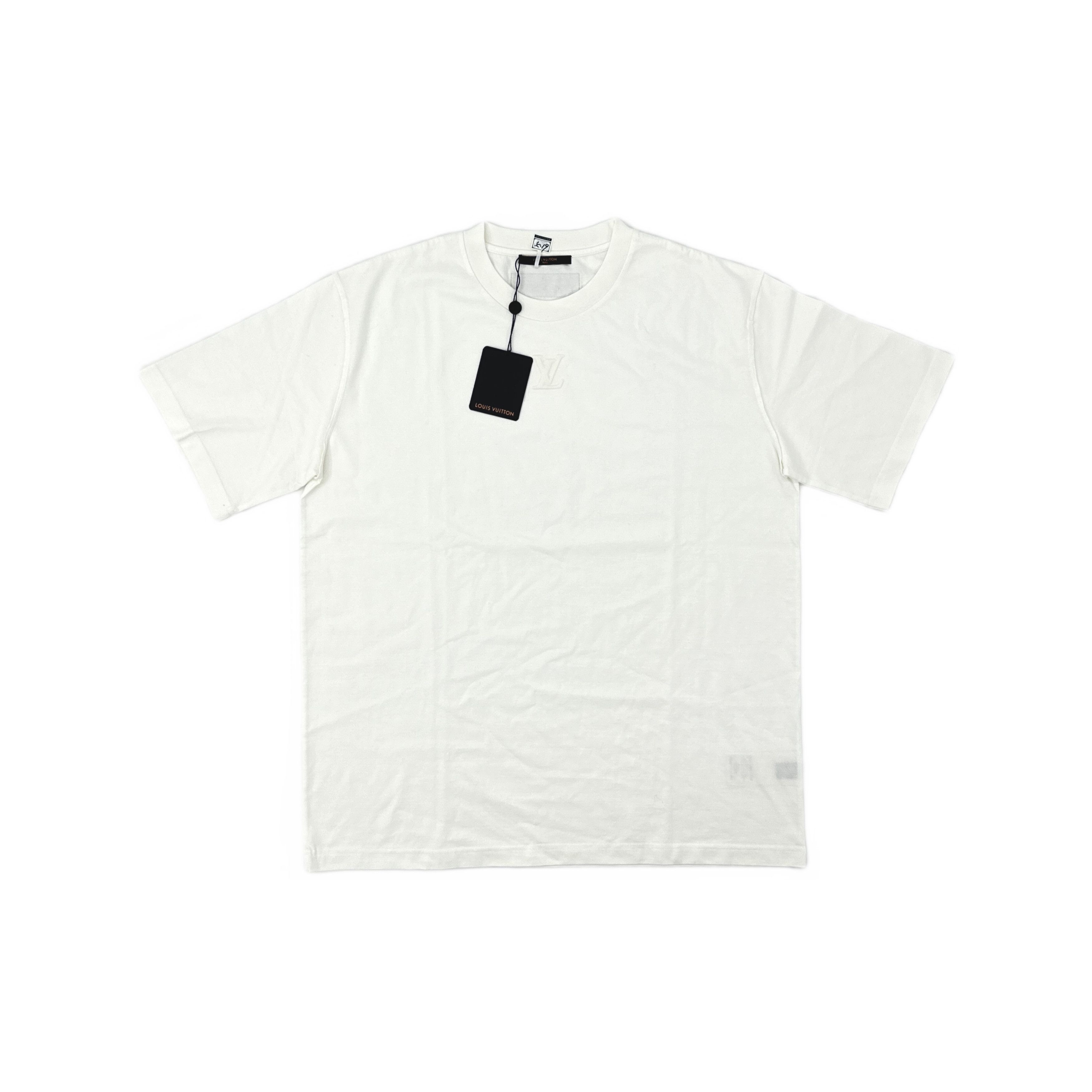 Louis Vuitton Louis Vuitton Embossed Logo T-Shirt White Size XL Size US XL / EU 56 / 4 - 1 Thumbnail