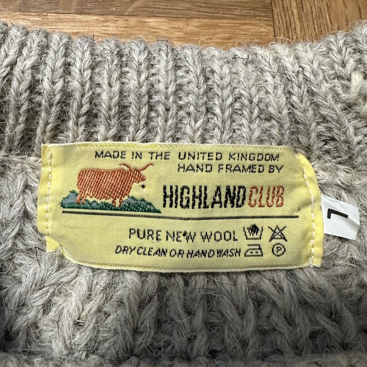 Vintage Vintage Highland Club wool sweater Size US L / EU 52-54 / 3 - 4 Thumbnail