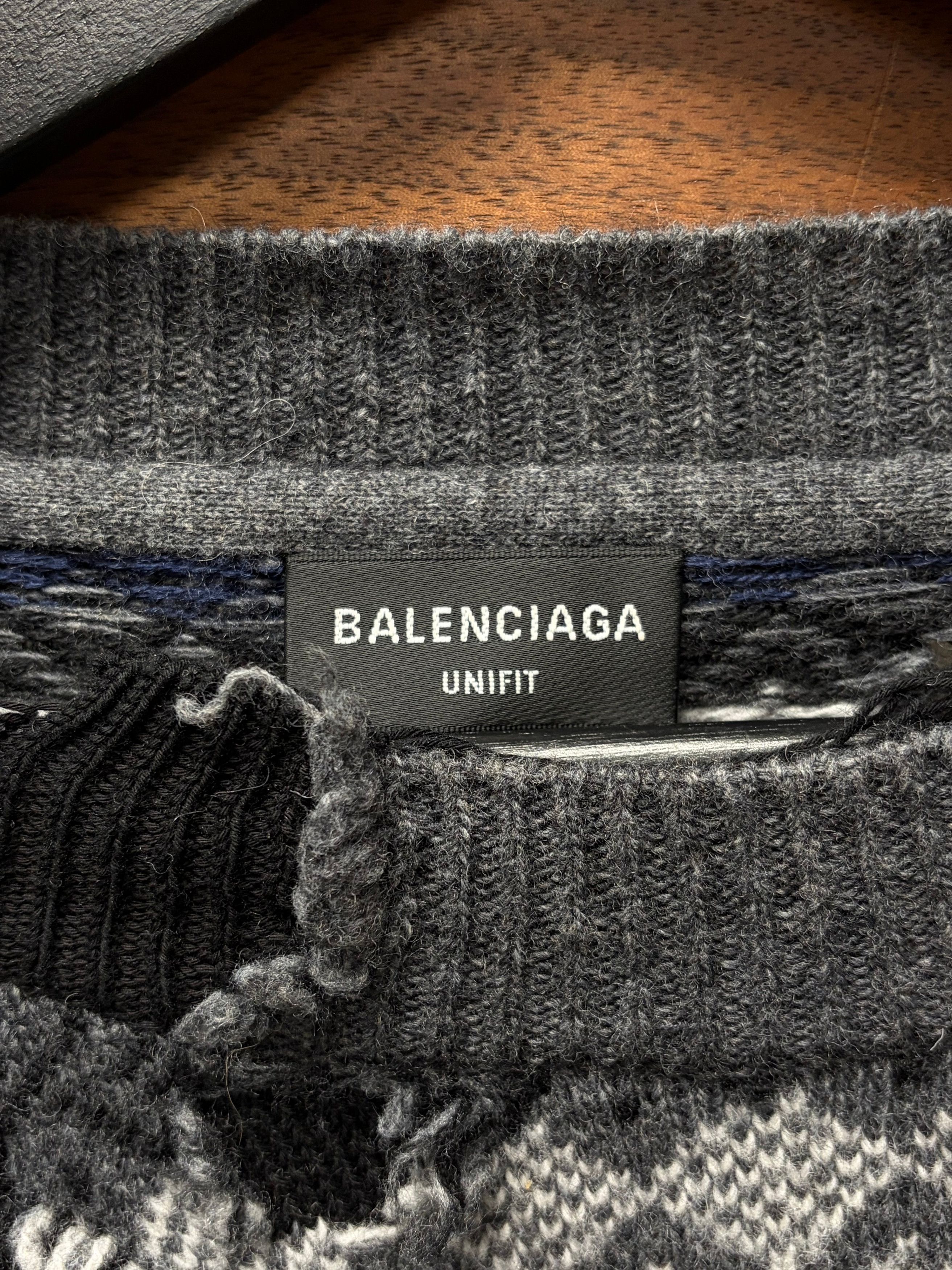 Balenciaga AW2021 Balenciaga ‘Fair Isle’ Distressed Knit Sweater Size US M / EU 48-50 / 2 - 3 Thumbnail