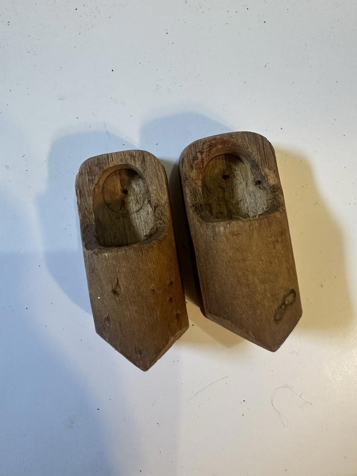 The Unbranded Brand VINTAGE MINIATURE DOLL WOODEN DUTCH? CLOG SHOES Size ONE SIZE - 6 Thumbnail