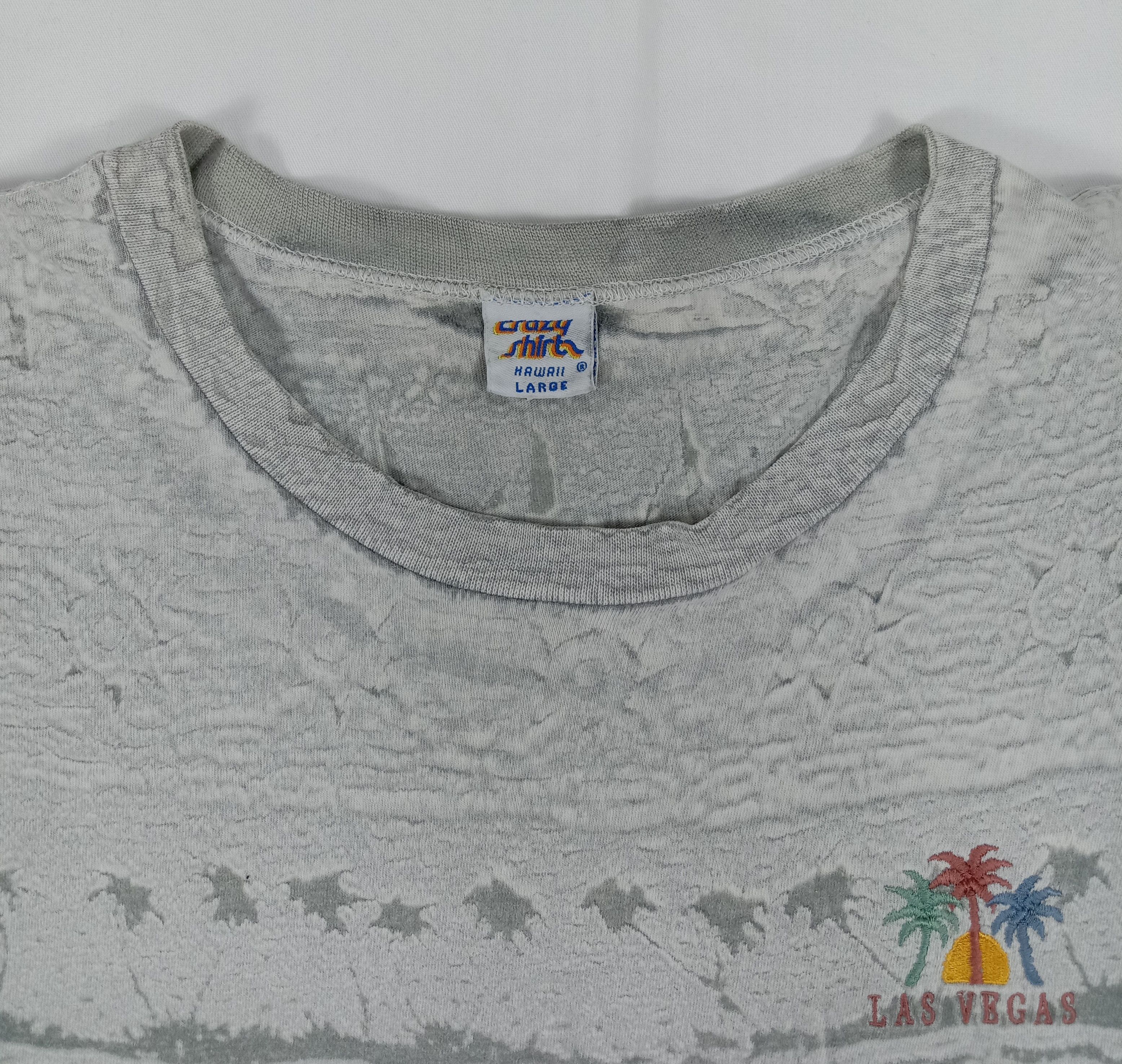 Vintage Vintage 90s Crazy Shirt Las Vegas T Shirt Size US L / EU 52-54 / 3 - 3 Thumbnail