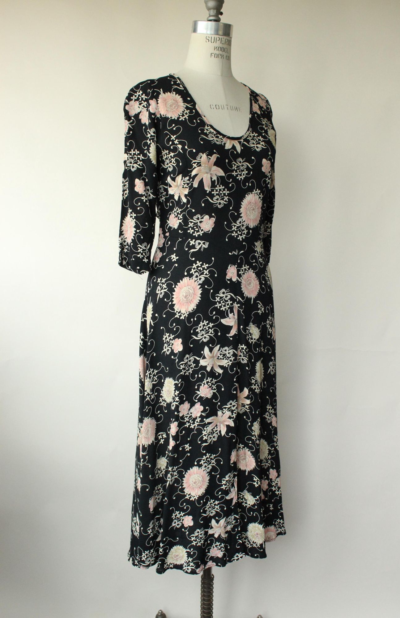 Vintage Vintage 1980's 1990s Dress, Zoe Black Floral Print Rayon Fro Size S / US 4 / IT 40 - 7 Thumbnail