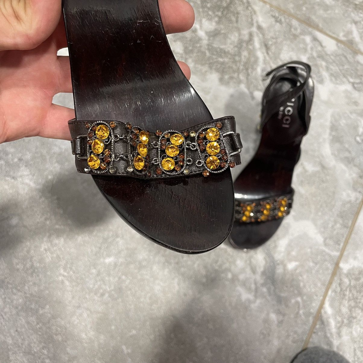 Vintage Vintage Gucci brown tree Heels sandals platform Size US 6 / IT 36 - 2 Thumbnail