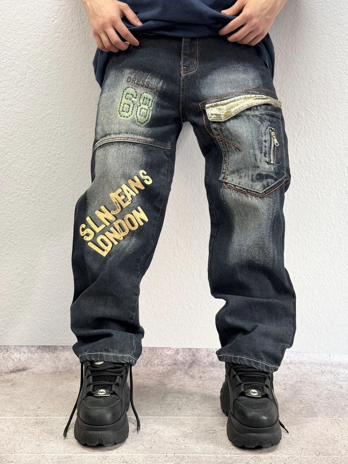 Ed Hardy VINTAGE Y2K RAW BLUE BAGGY CYBER WING DENIM SEQUIN JEANS 36 Size US 31 - 1 Thumbnail