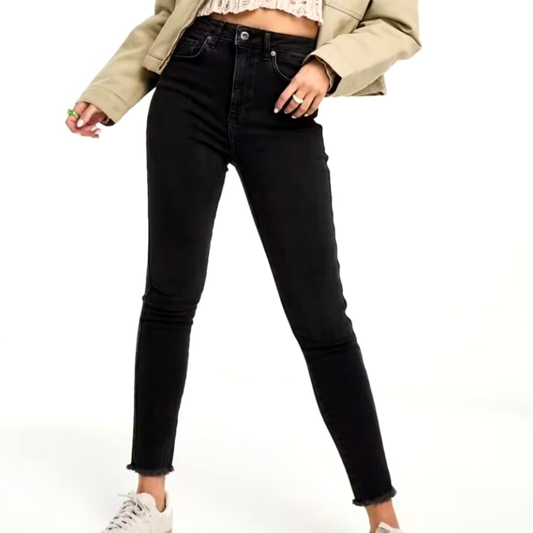 Free People Free People High Rise Raw Hem Skinny Jeans Black 30 Size 30" / US 8 / IT 44 - 2 Thumbnail