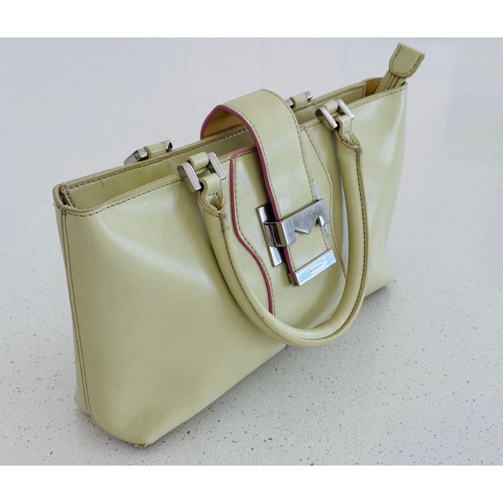 The Unbranded Brand Mondani Soft Green Leather Tote and Lime-Yellow Belt Size ONE SIZE - 4 Thumbnail
