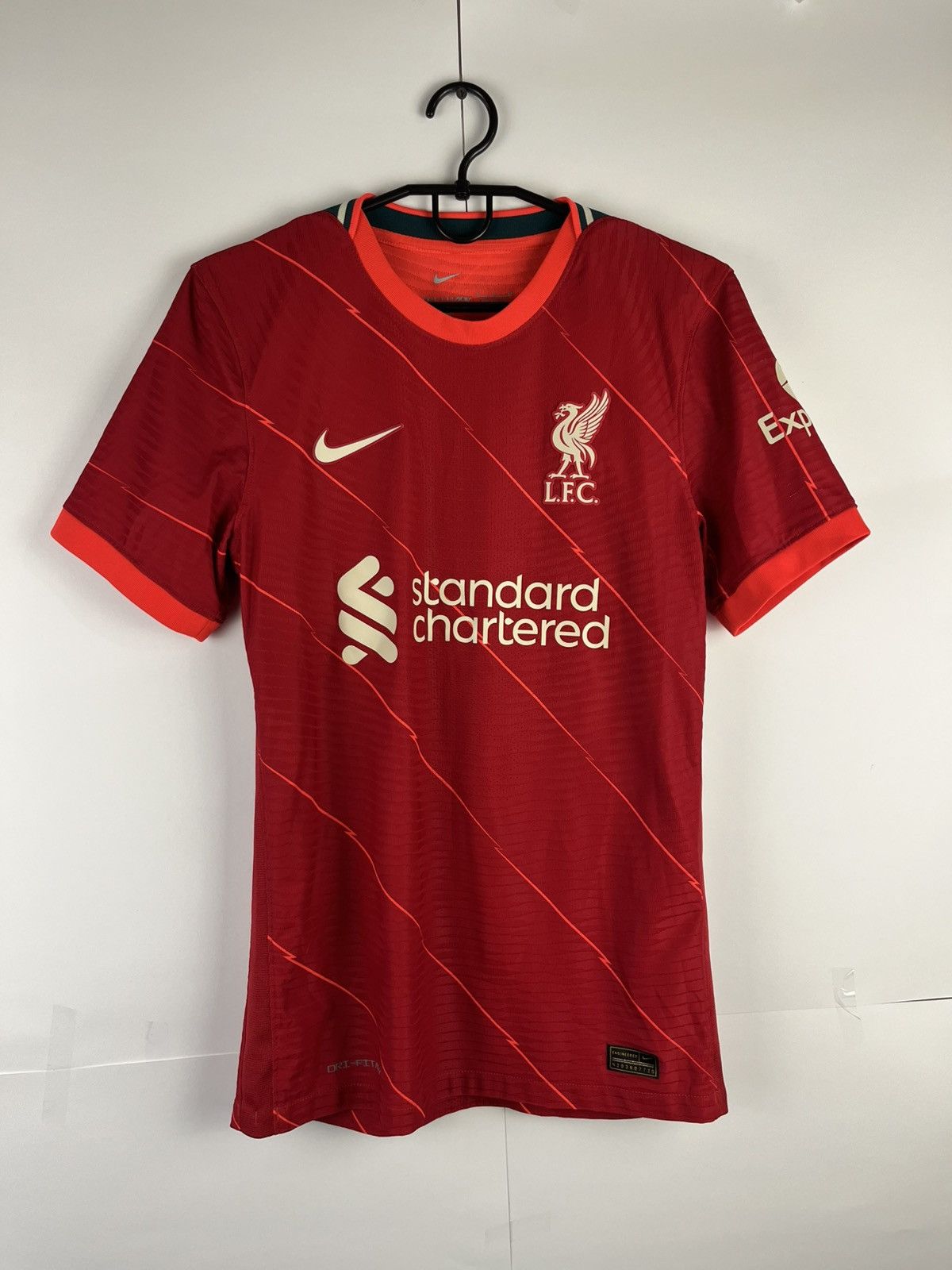 Nike Liverpool Nike 2021/2022 Football Home Jersey #4 Virgil Size US S / EU 44-46 / 1 - 1 Thumbnail