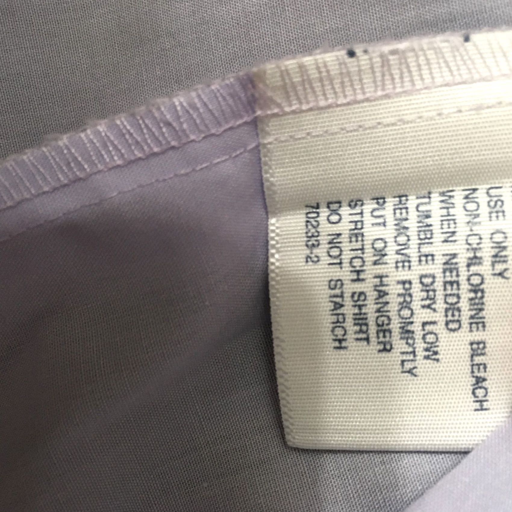 Stafford Stafford Shirt Mens 16 32-33 Wrinkle Free Button Down light colored lavender Size US L / EU 52-54 / 3 - 4 Thumbnail