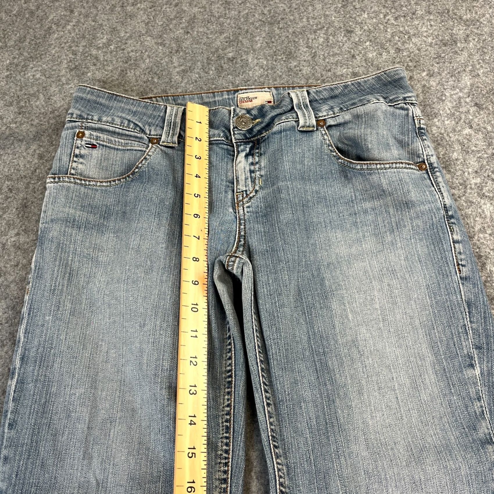 Tommy Hilfiger Tommy Hilfiger Sally Jeans Bootcut Womens 12 Light Wash Blue 32in Inseam 5-Pocket Denim Slim Straight Rise Mid Vintage No Size 34" / US 12 / IT 48 - 5 Thumbnail