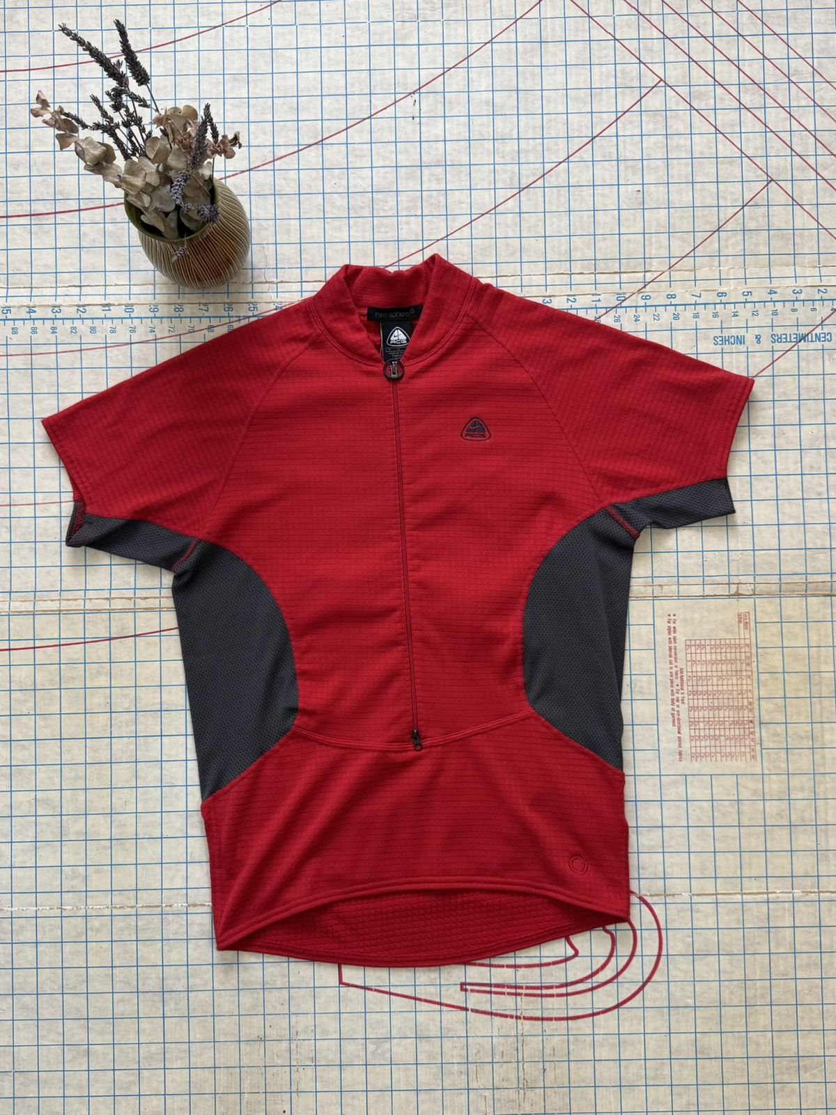 Nike ACG NWT Nike ACG Sphere Athletic Fleece S/S Workout Shirt Medium Size US M / EU 48-50 / 2 - 2 Thumbnail