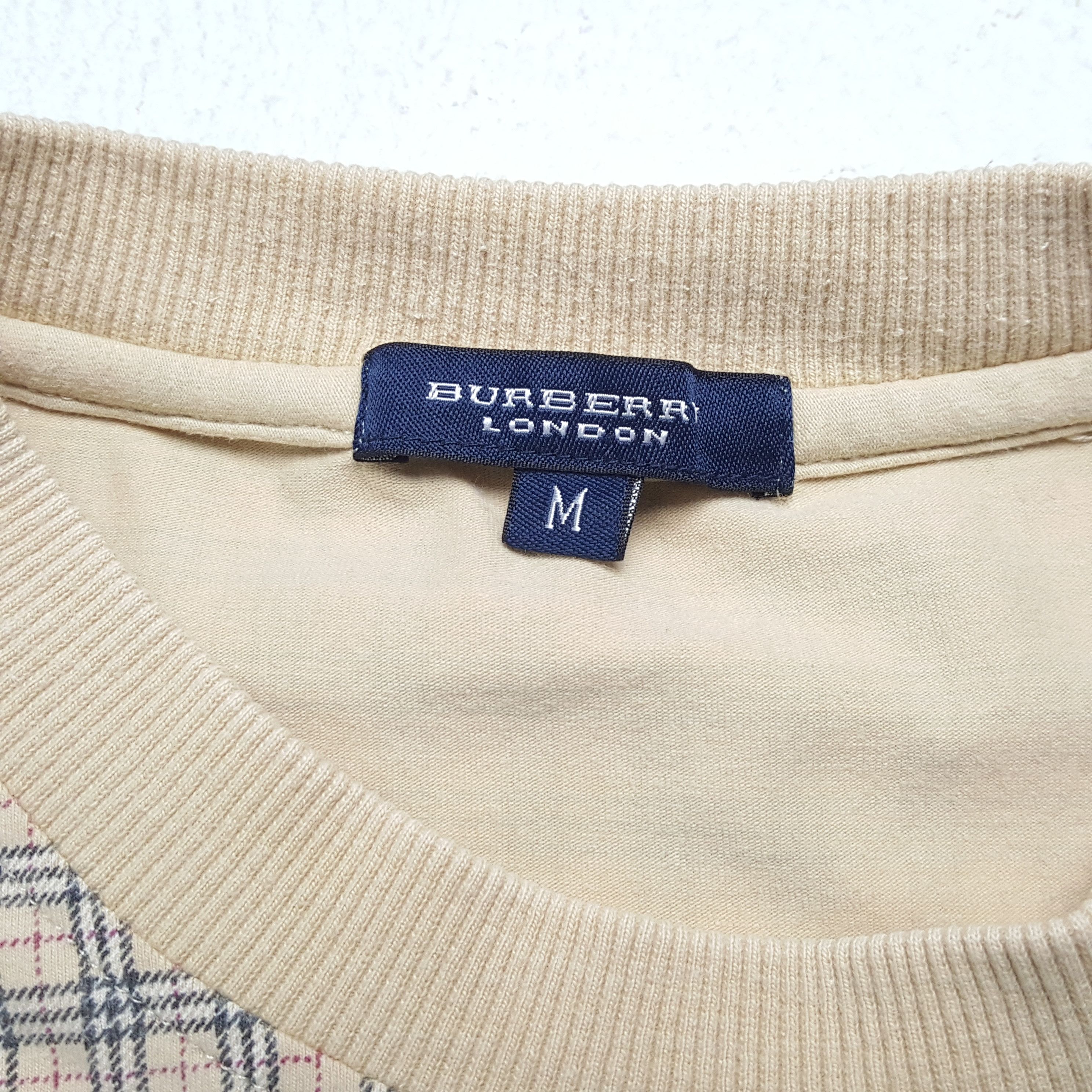Burberry BURBERRY LONDON Small Logo Pocket Design Tshirt Size US L / EU 52-54 / 3 - 7 Thumbnail