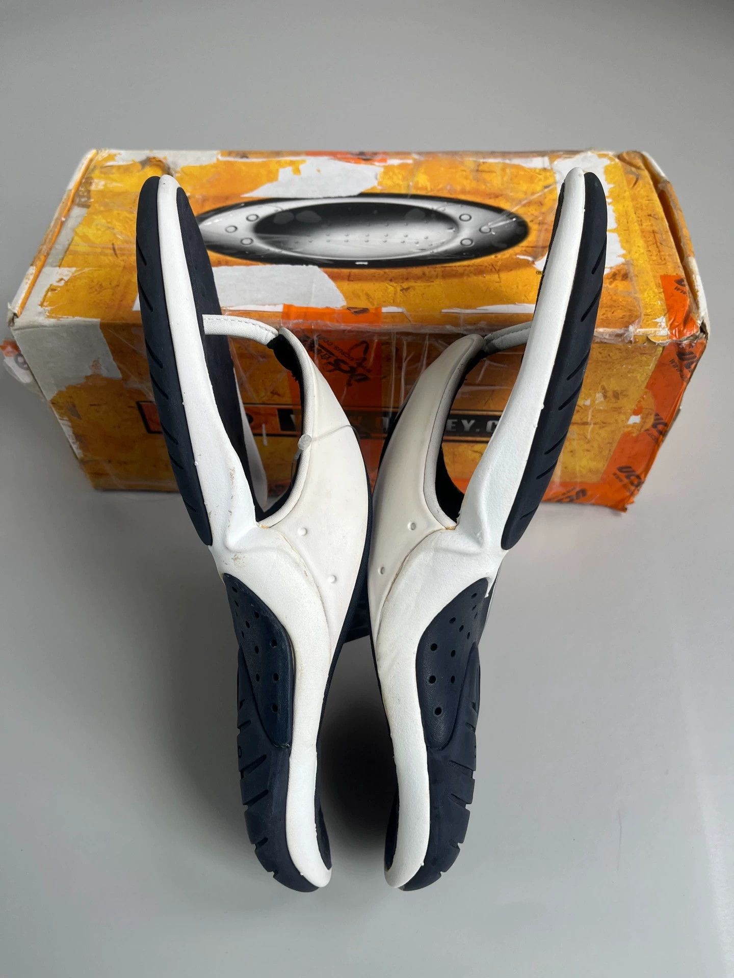 Oakley Oakley Vintage 00s Odd-shaped Sandals Size US 11 / EU 44 - 4 Thumbnail