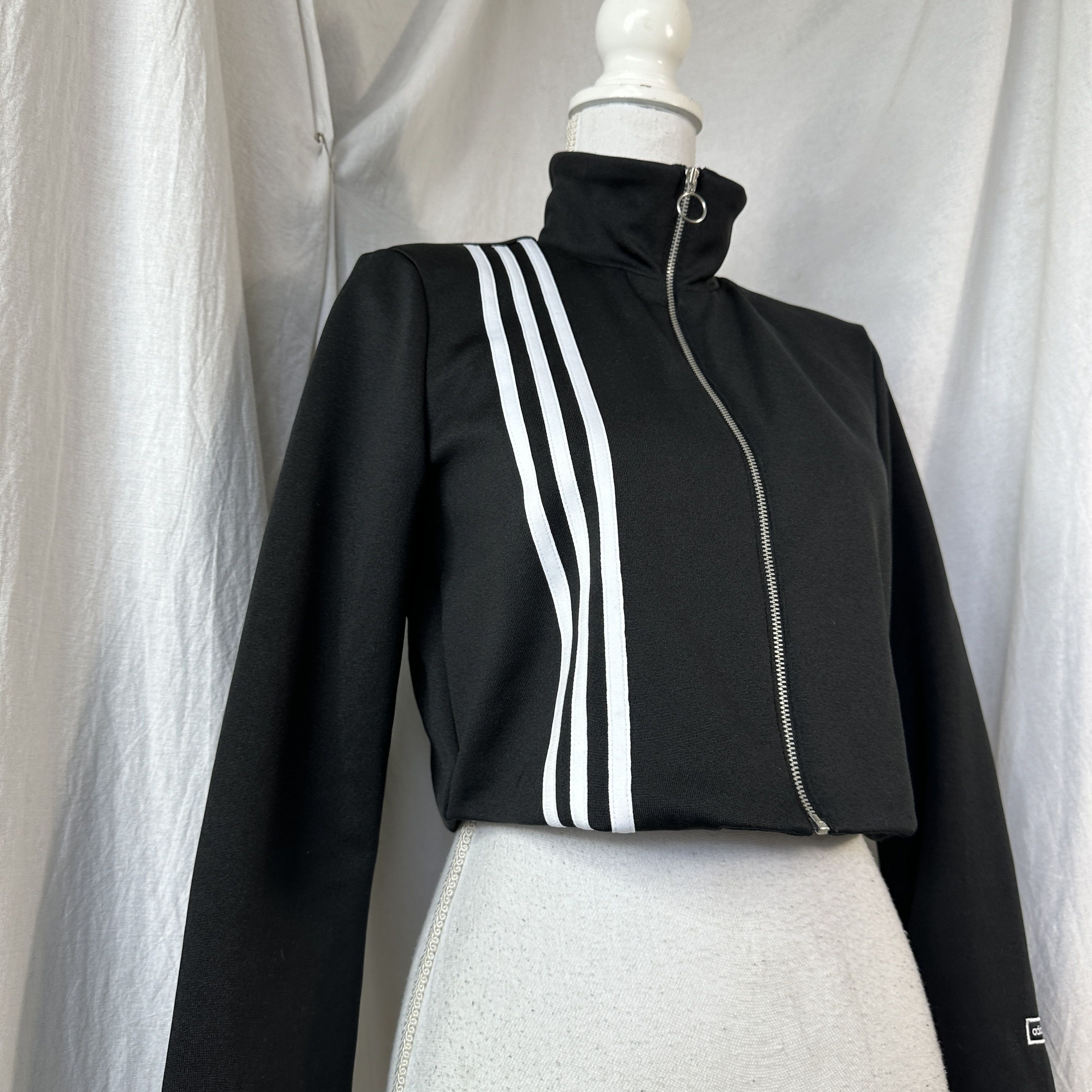 Adidas × Vintage Adidas Sportswear Y2K Active Archival Cropped Jacket Size S / US 4 / IT 40 - 4 Thumbnail