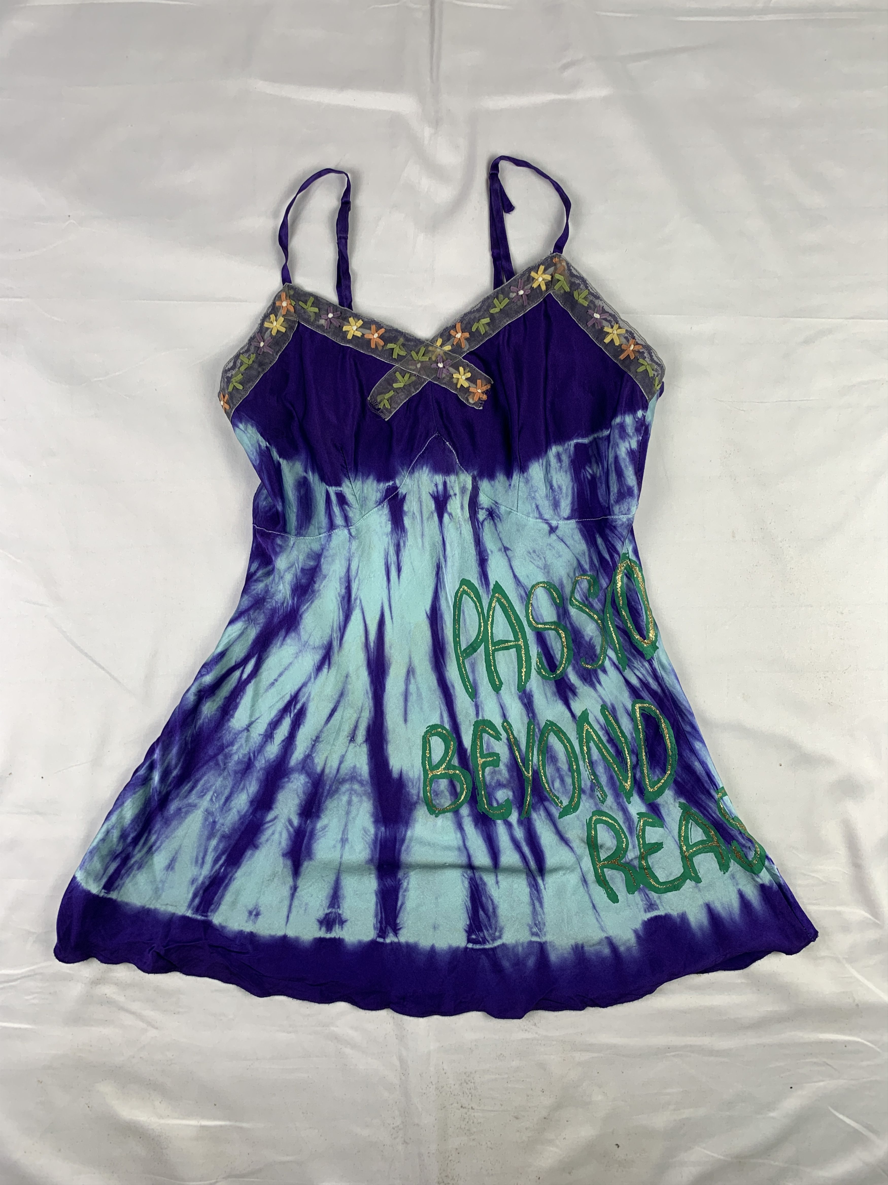 Guess 2000s Guess LA Tie Dye Quotes Cami Top (M) Size M / US 6-8 / IT 42-44 - 1 Thumbnail