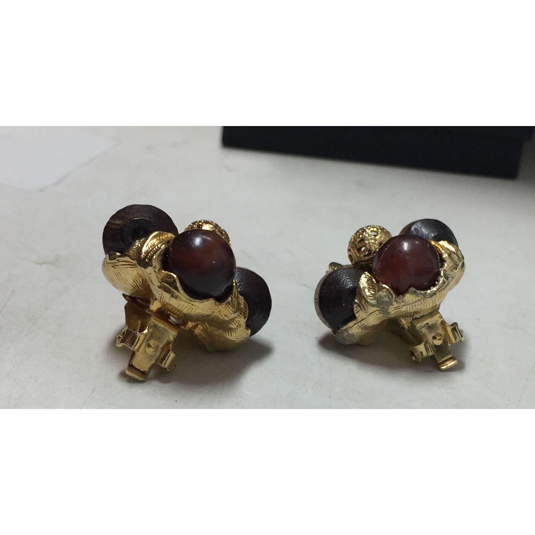 Other Women's Gold tone and Brown Shiny Acorn Clip on Earrings Size ONE SIZE - 2 Thumbnail