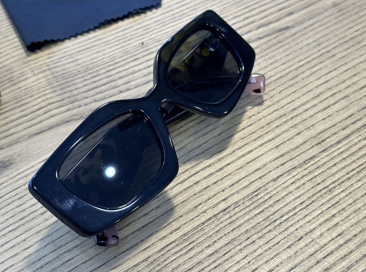 Prada PRADA by Raf Simons Pink Symbole Logo Sunglasses SPR15Y Size ONE SIZE - 11 Thumbnail