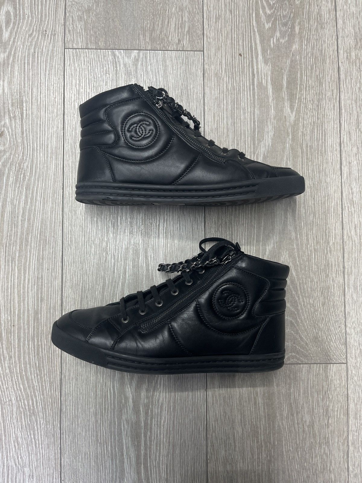 Chanel Chanel Black CC Zipper Leather High Top Sneaks Size US 8 / EU 41 - 13 Thumbnail